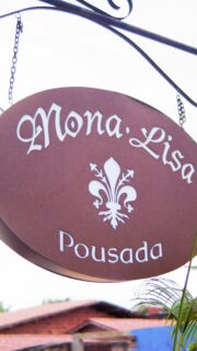 Tem detalhes na viagem que mudam completamente a experiência.
E estar perto da praia é um deles.Na Pousada Mona Lisa, você está a apenas 50 metros da praia principal de Jericoacoara. Uma proximidade que traz mais praticidade, mais conforto e muito mais tempo para aproveitar Jeri do jeito que a viagem merece.📲 Faça sua reserva pelo link na bio.——————————————————There are little details about a trip that can completely transform the experience.
And being close to the beach is one of them.At Pousada Mona Lisa, you’re just 50 metres from Jericoacoara’s main beach. This proximity offers greater convenience, more comfort and plenty of time to enjoy Jeri in the way your trip deserves.📲 Book your stay via the link in the bio.#jericoacoara #pousadajeri #hospedagemjeri #viajarparajeri #experienciajeri